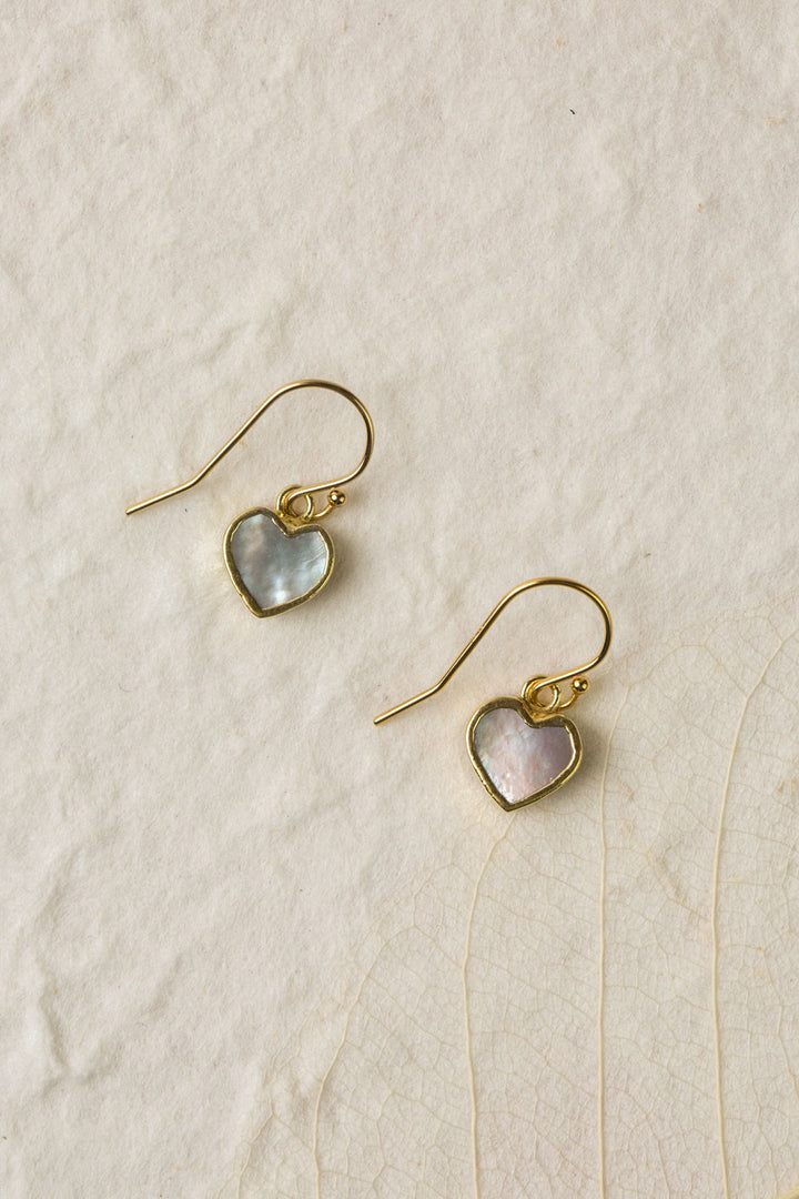 Contentment Mother Of Pearl Bezel Heart Simple Earrings